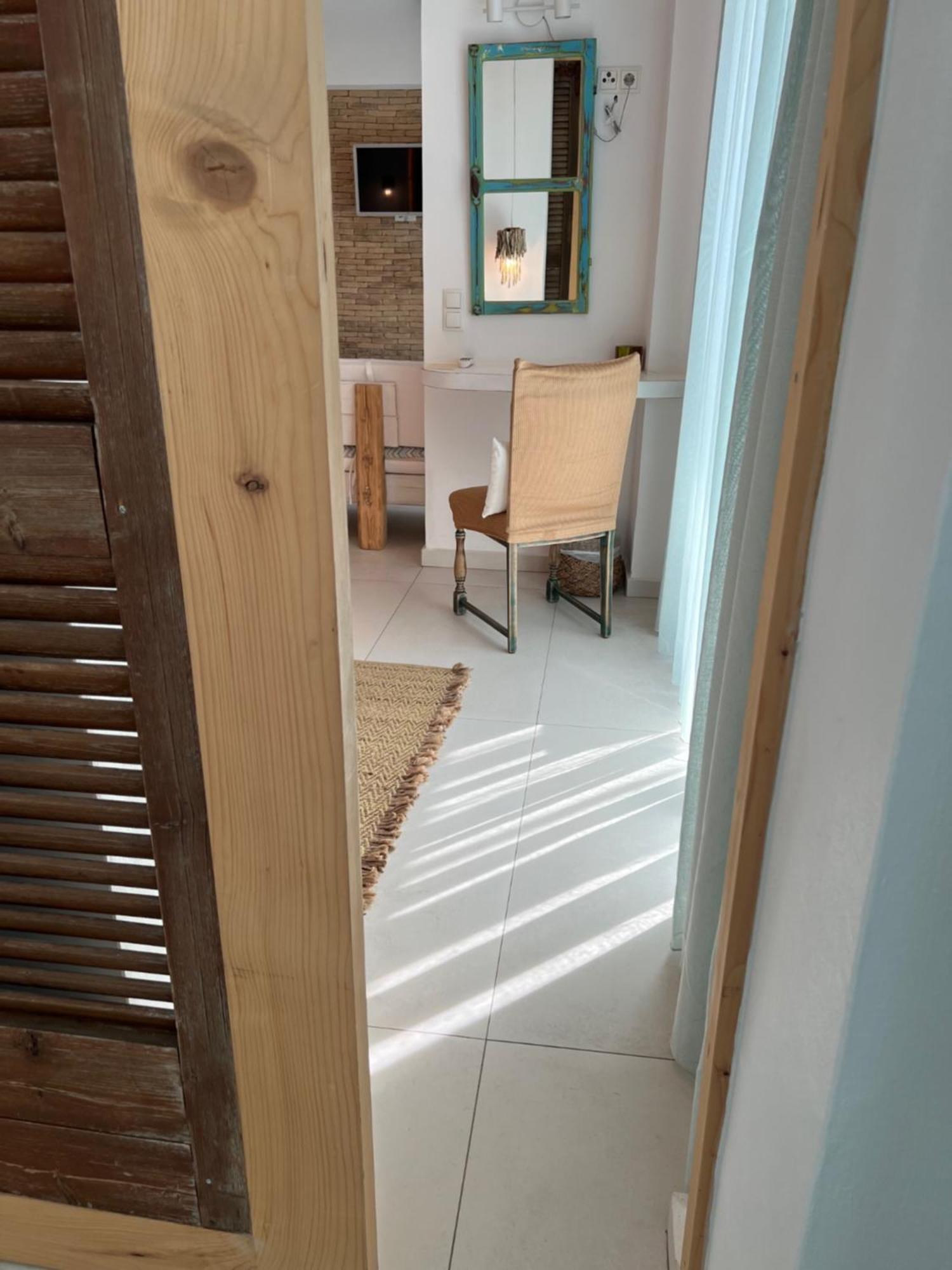 Notus Suites ปลาเกียส ภายนอก รูปภาพ