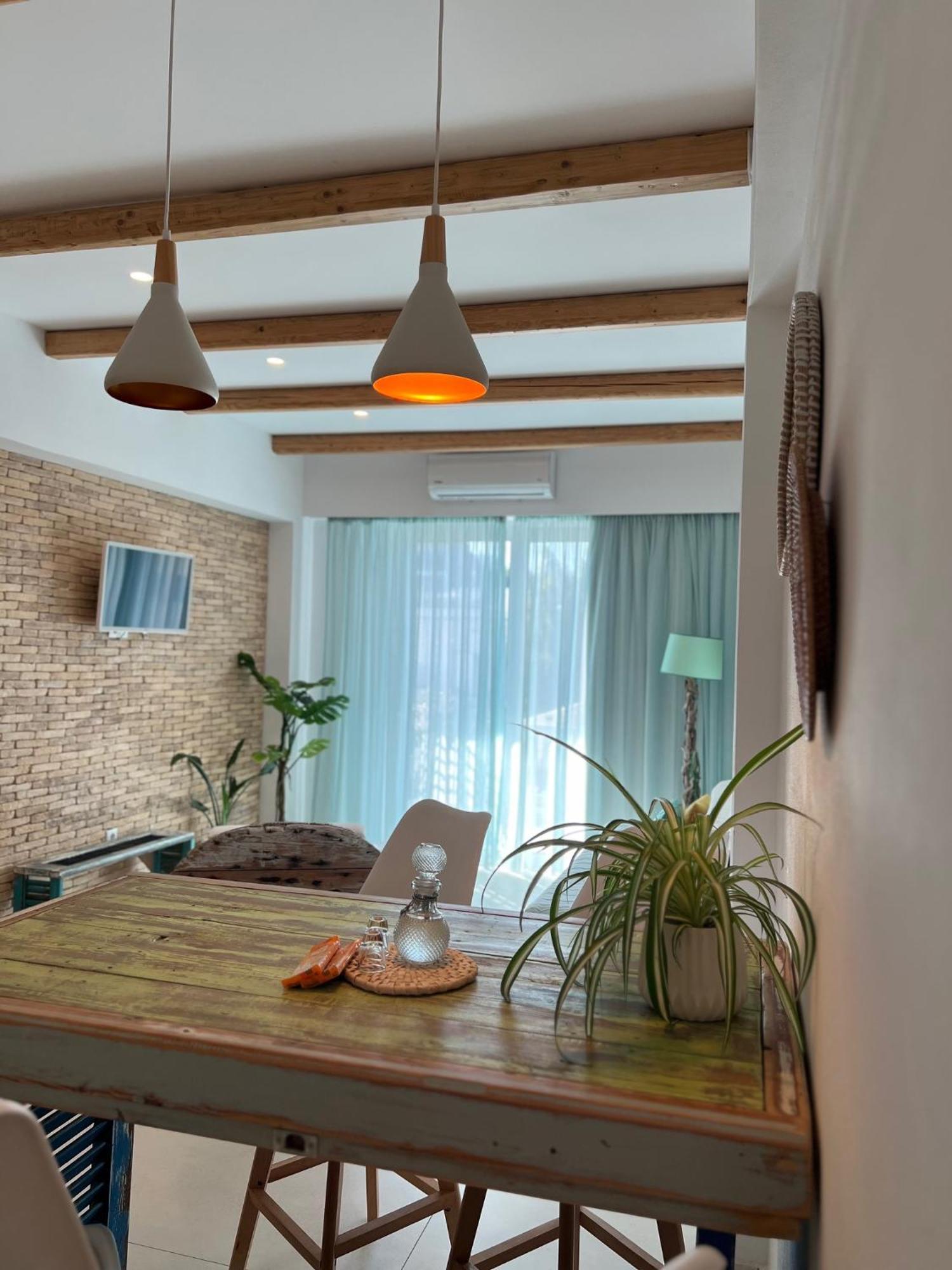 Notus Suites ปลาเกียส ภายนอก รูปภาพ